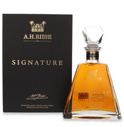 AH Riise Signature Master Blender Collection Rum / 43.9% / 0.7l