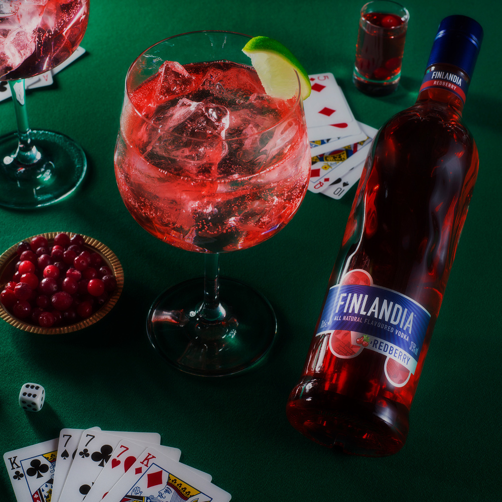 Finlandia Redberry vodka / 37.5% / 0.7l