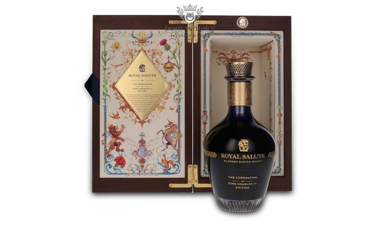 Chivas Royal Salute The Coronation of King Charles III Edition / 52,3% / 0,7l	 