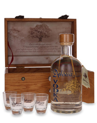 Wódka Dębowa Polska + kuferek / 40% / 0,7l