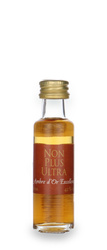 A.H. Riise Non Plus Ultra Ambre D'or Excellence Rum / niniaturka/42% / 0,02l