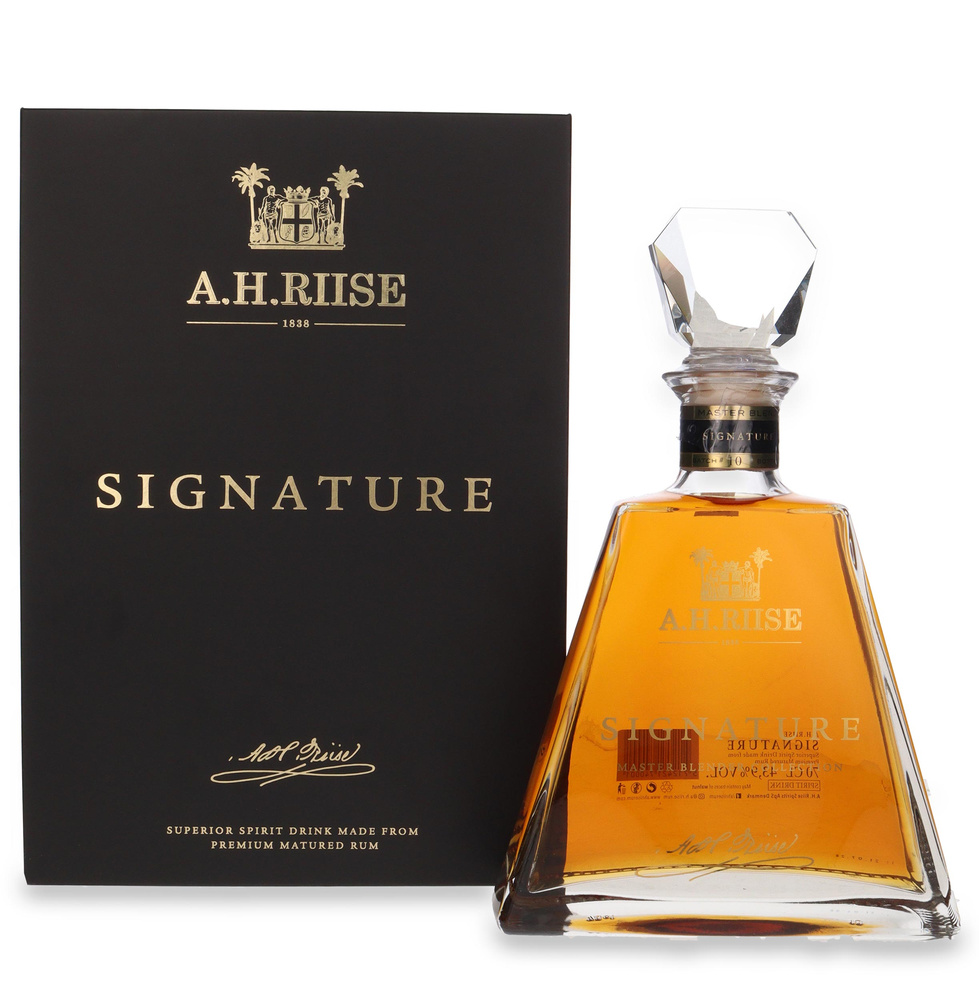 AH Riise Signature Master Blender Collection Rum / 43.9% / 0.7l