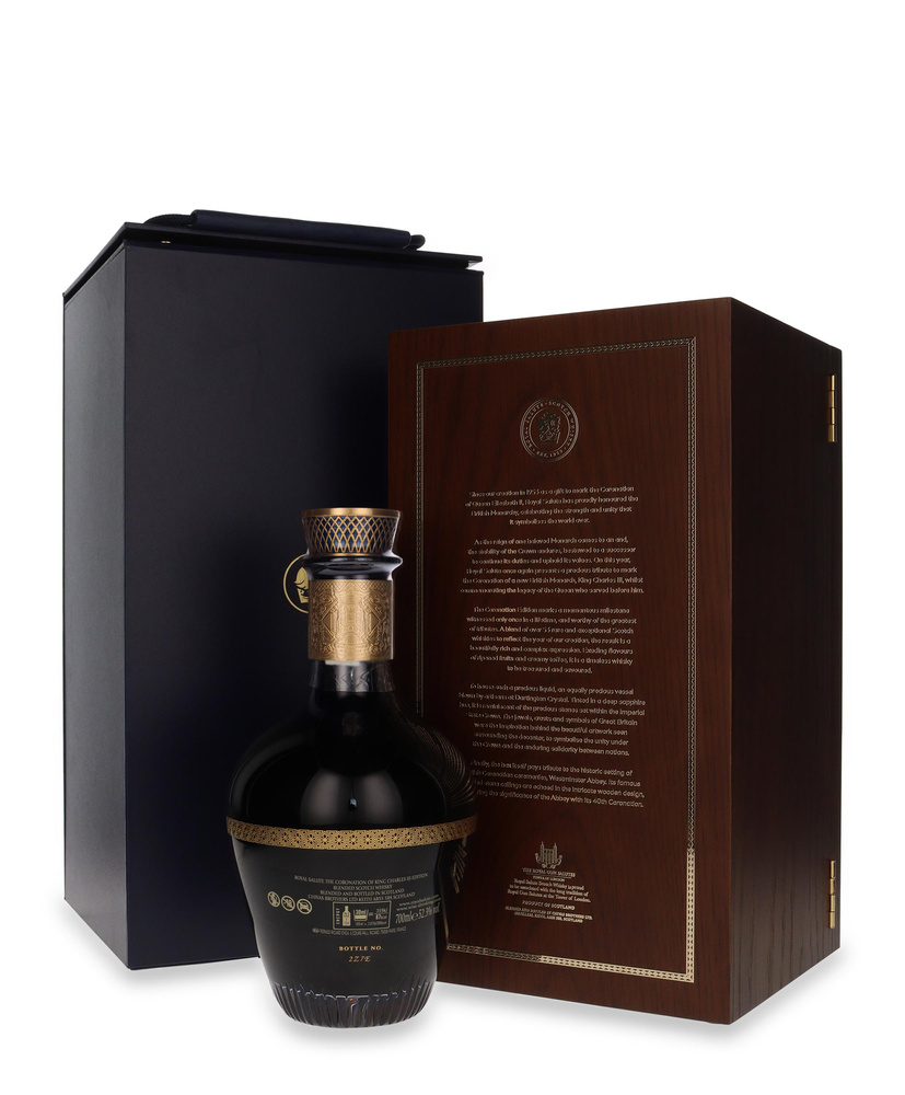Chivas Royal Salute The Coronation of King Charles III Edition / 52.3% / 0.7l