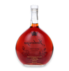 Jadwiga Półtorak drinking honey / 16% / 0.7l