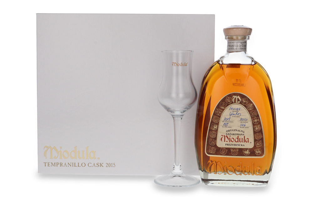 Miodula Presidential Tempranillo Cask 2015 + glass / 40% / 0.5l