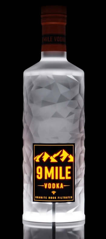Wódka 9 Mile Vodka / 37,5% / 0,7l