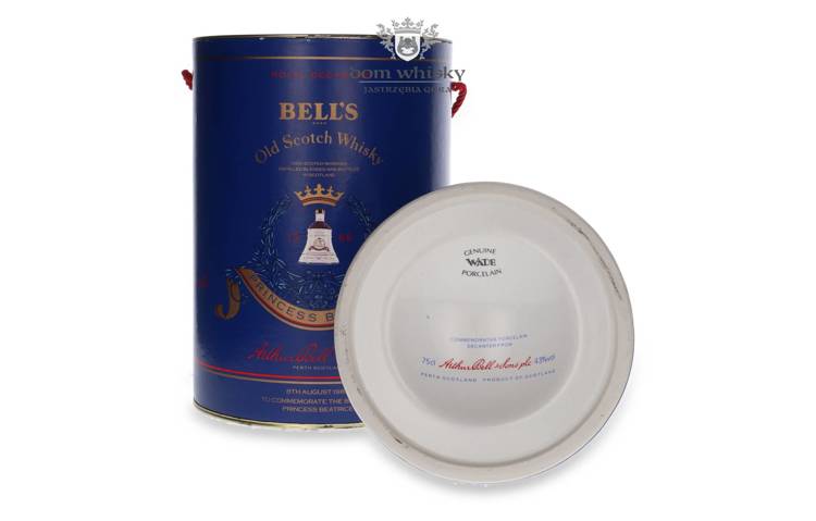 Bell’s Birth of Princess Beatrice Decanter / 43%/ 0,75l  